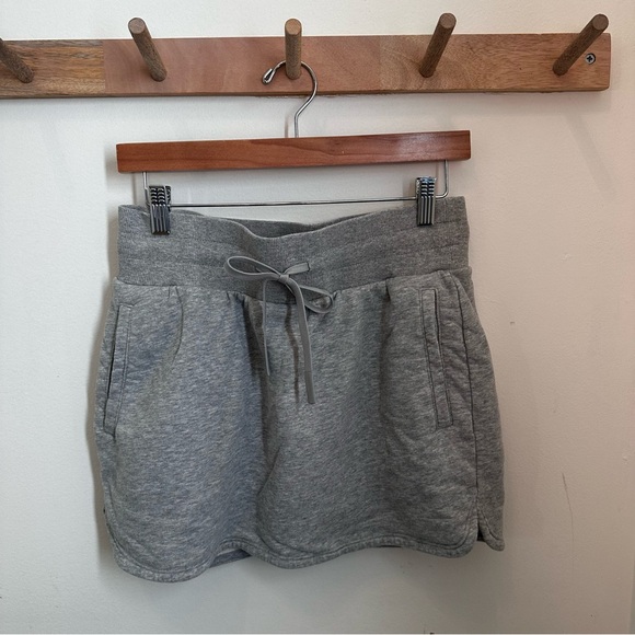 Joylab Drawstring sweatshirt material skort - Picture 1 of 5